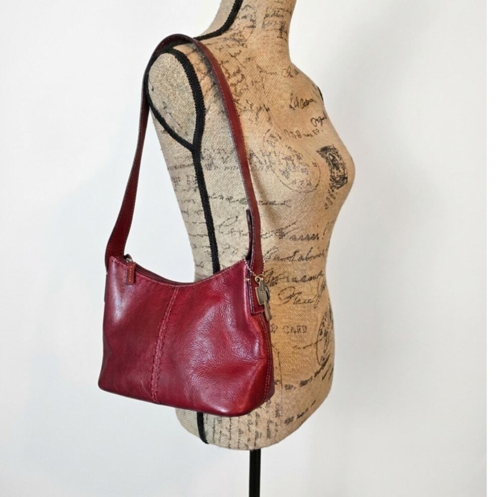 Fossil vtg small shoulder bag red y2k 90s purse genuine leather stitching